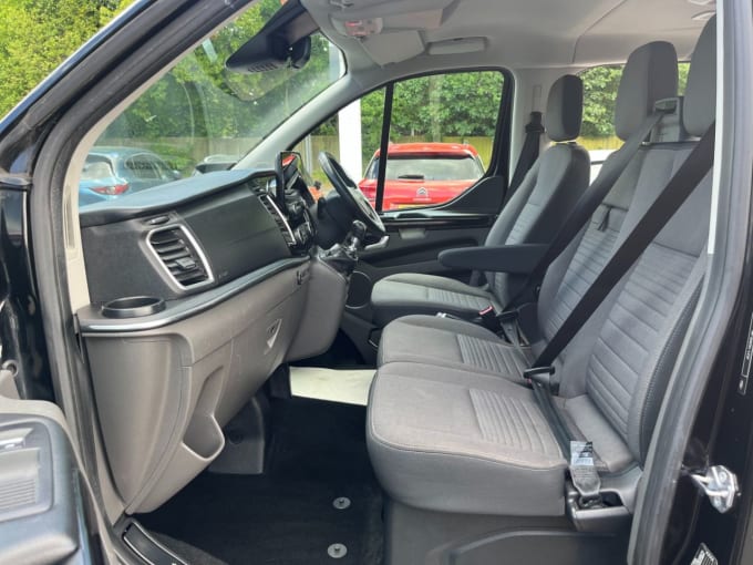2025 Ford Tourneo Custom