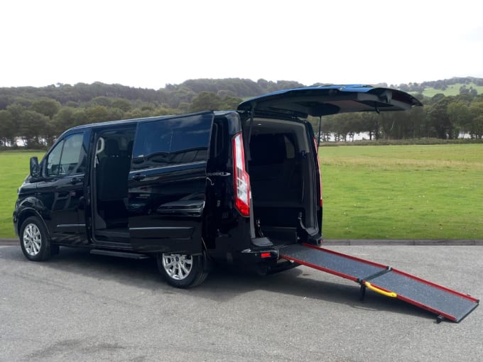 2025 Ford Tourneo Custom