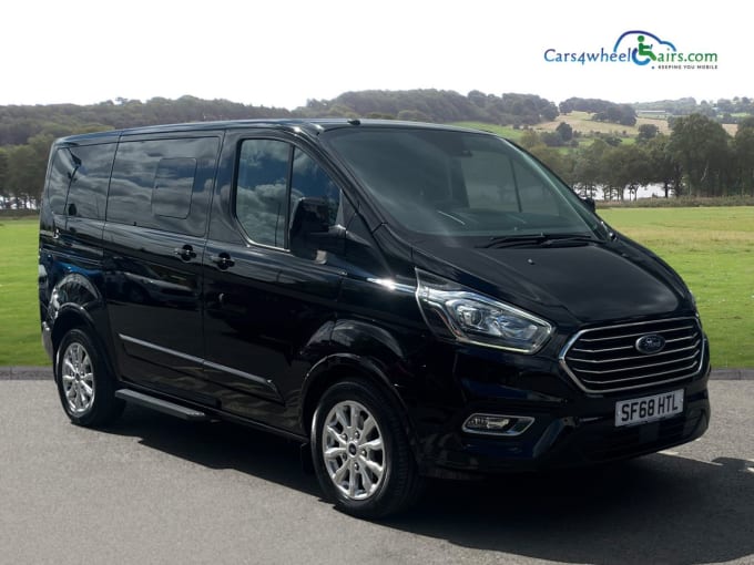 2025 Ford Tourneo Custom