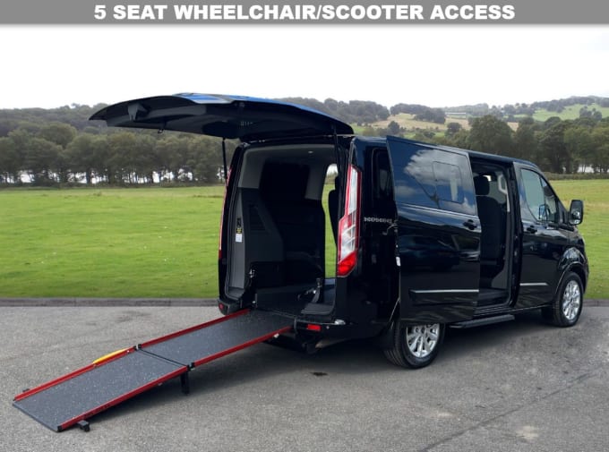 2025 Ford Tourneo Custom