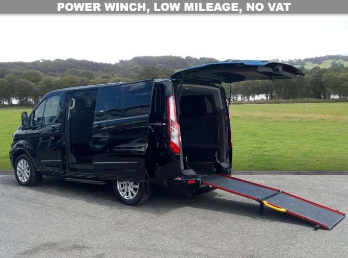 2025 Ford Tourneo Custom