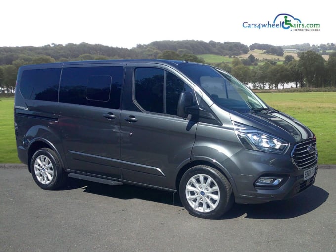 2025 Ford Tourneo Custom