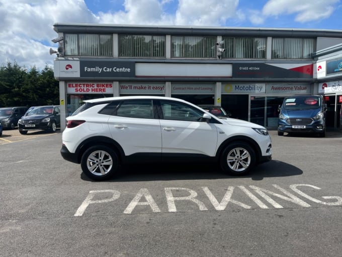 2025 Vauxhall Grandland X