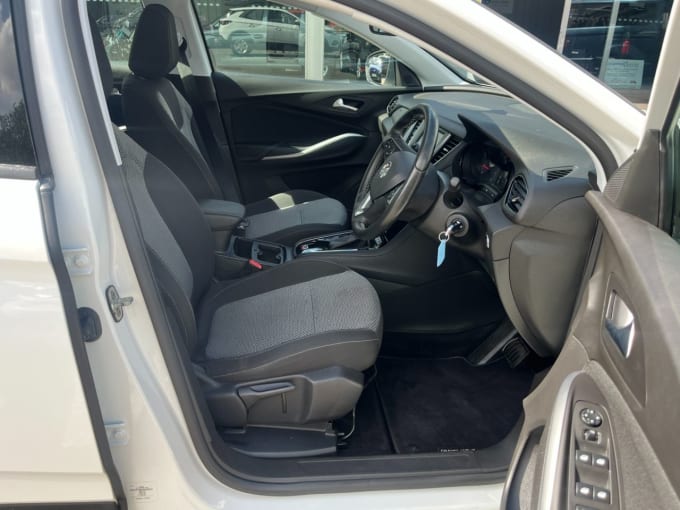 2025 Vauxhall Grandland X
