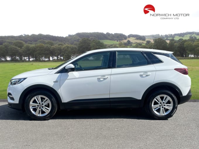 2025 Vauxhall Grandland X