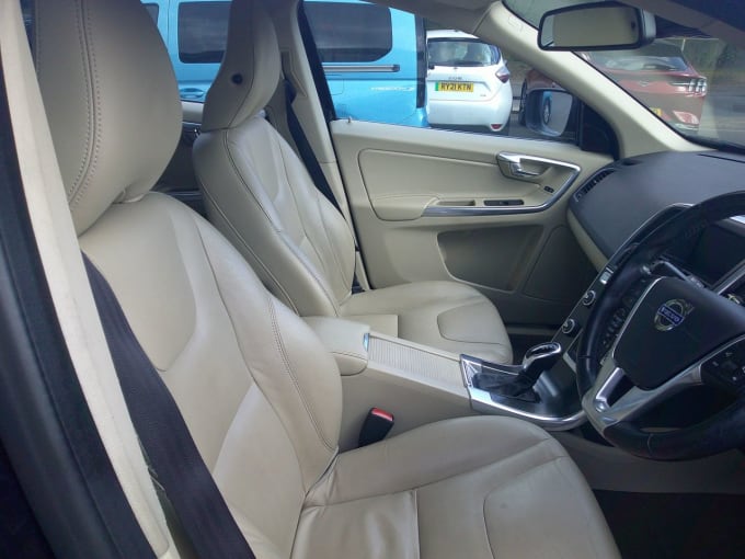 2025 Volvo Xc60