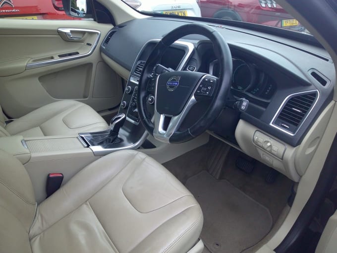 2025 Volvo Xc60