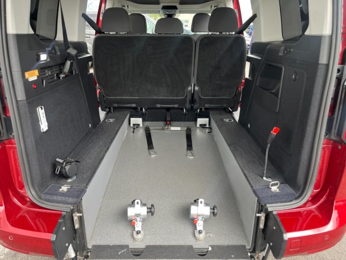 2025 Ford Grand Tourneo Connect