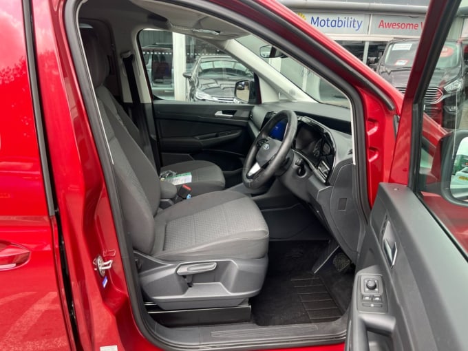 2025 Ford Grand Tourneo Connect