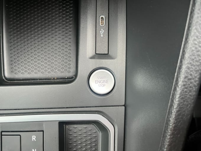 2025 Ford Grand Tourneo Connect