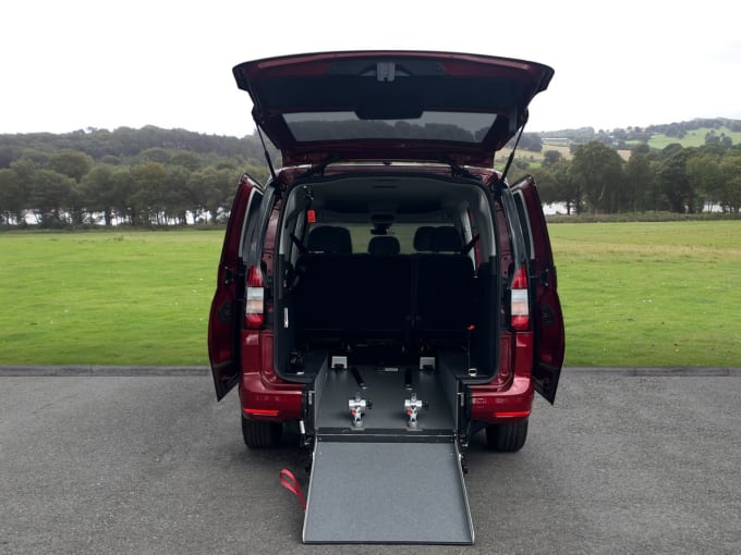 2025 Ford Grand Tourneo Connect