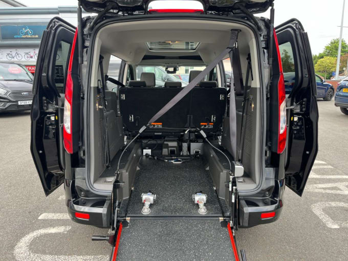 2025 Ford Grand Tourneo Connect