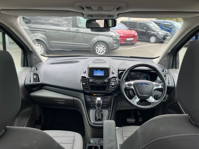 2025 Ford Grand Tourneo Connect