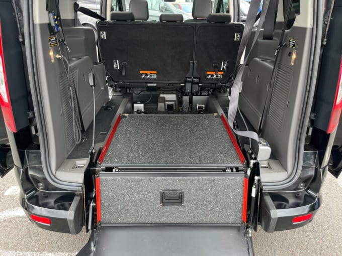 2025 Ford Grand Tourneo Connect
