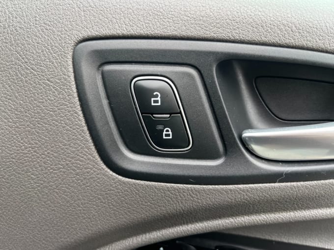 2025 Ford Grand Tourneo Connect