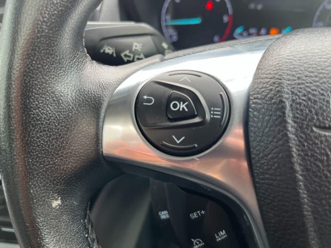 2025 Ford Grand Tourneo Connect