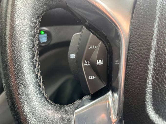 2025 Ford Grand Tourneo Connect