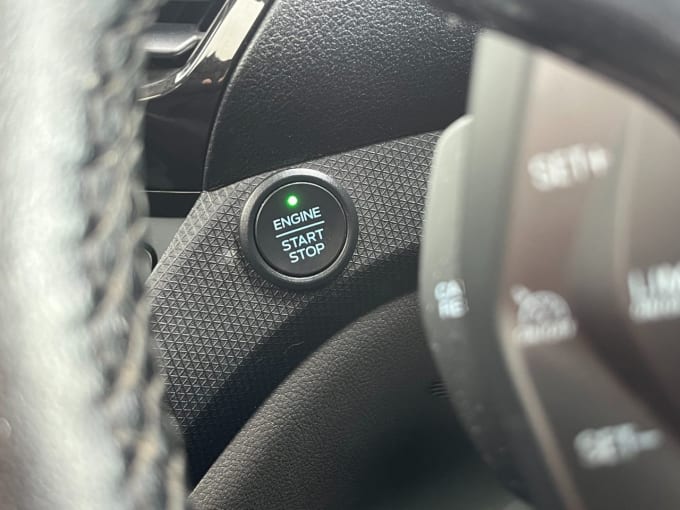 2025 Ford Grand Tourneo Connect