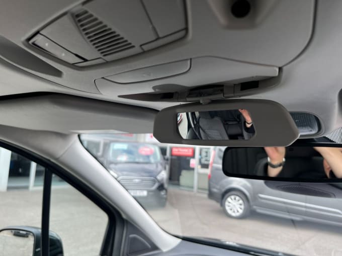 2025 Ford Grand Tourneo Connect