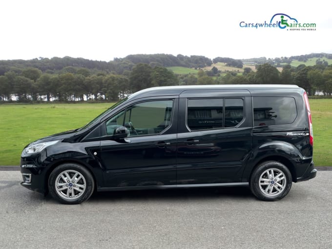 2025 Ford Grand Tourneo Connect