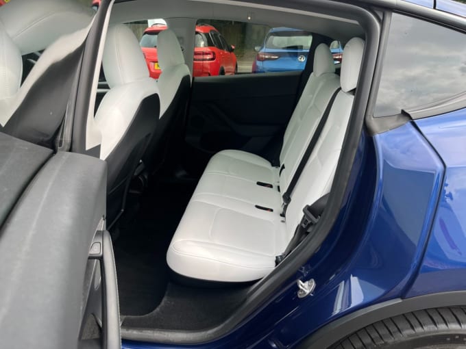2025 Tesla Model Y