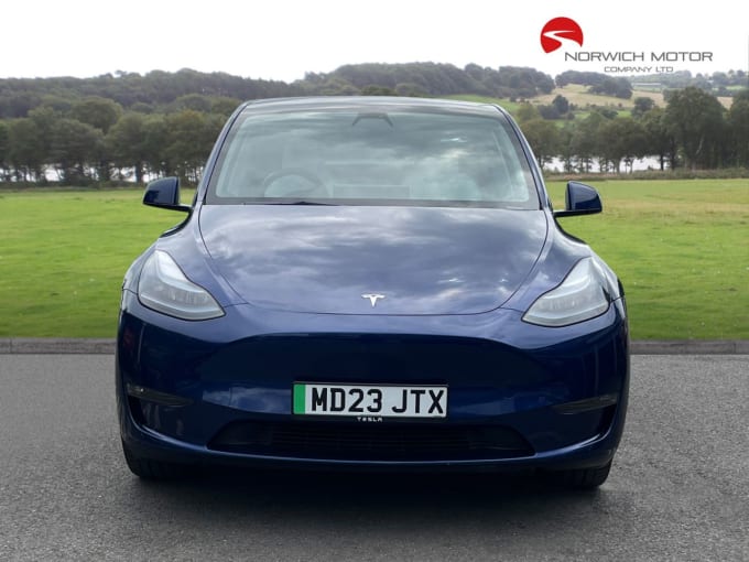 2025 Tesla Model Y