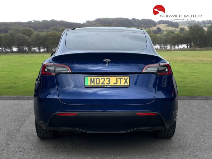 2025 Tesla Model Y