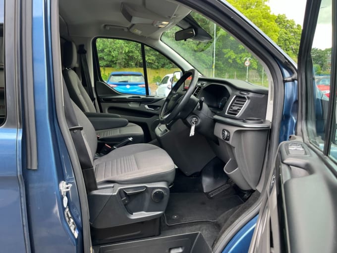 2025 Ford Tourneo Custom
