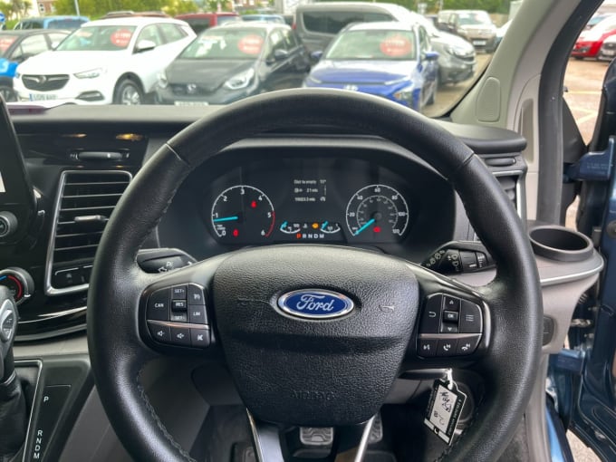2025 Ford Tourneo Custom