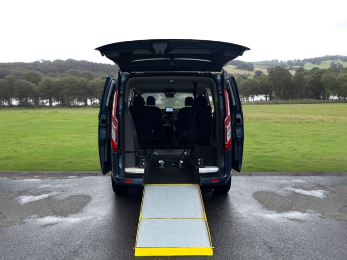 2025 Ford Tourneo Custom
