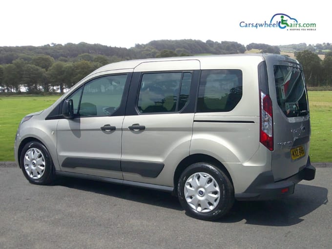 2025 Ford Tourneo Connect