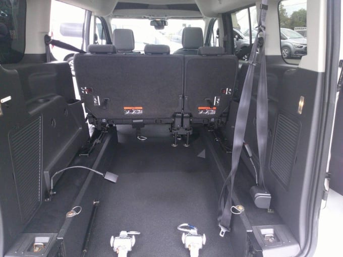 2025 Ford Grand Tourneo Connect