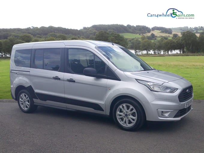 2025 Ford Grand Tourneo Connect