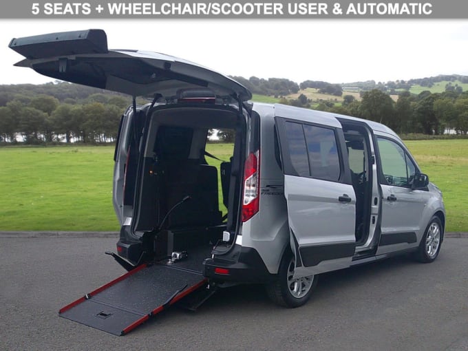 2025 Ford Grand Tourneo Connect