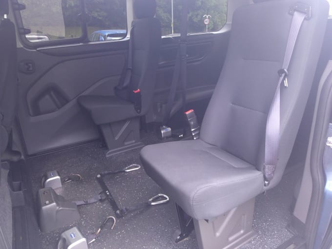 2025 Ford Tourneo Custom