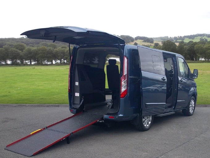 2025 Ford Tourneo Custom