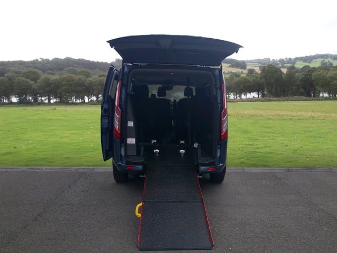 2025 Ford Tourneo Custom
