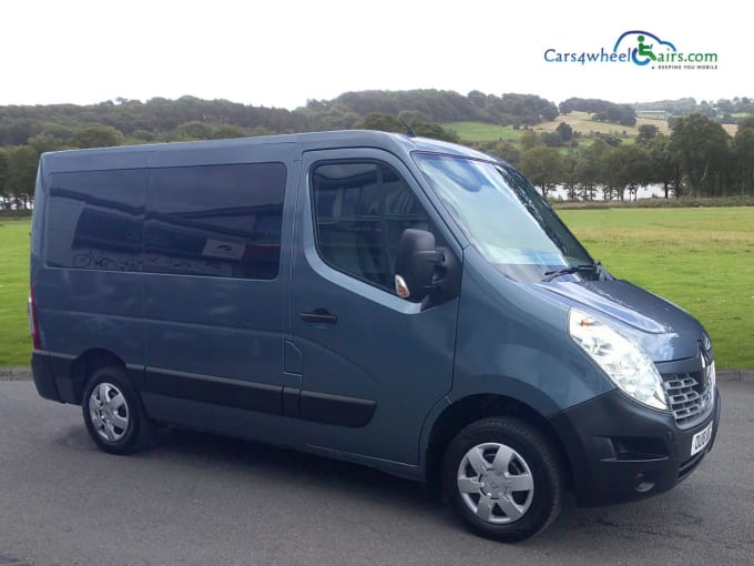 2025 Renault Master