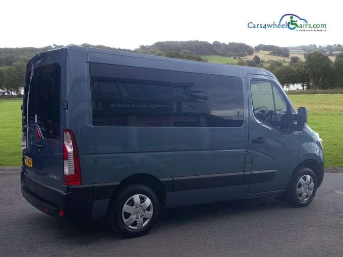 2025 Renault Master