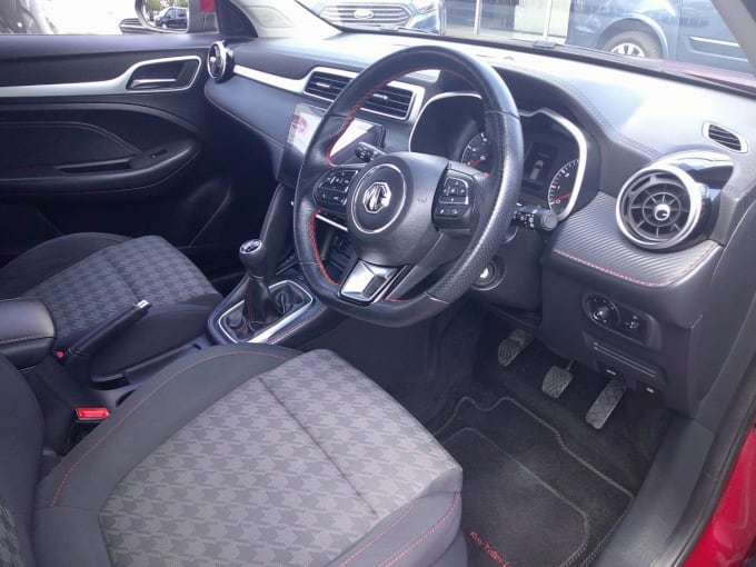 2025 Mg Mg Zs
