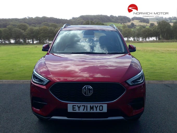 2025 Mg Mg Zs