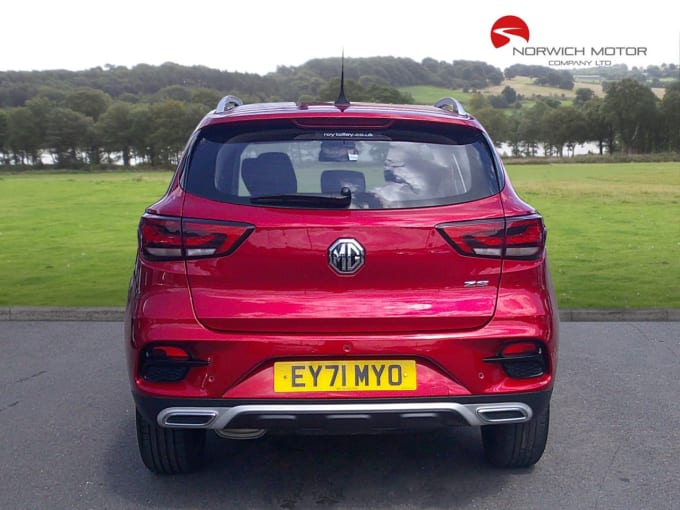 2025 Mg Mg Zs