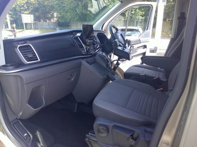 2025 Ford Tourneo Custom