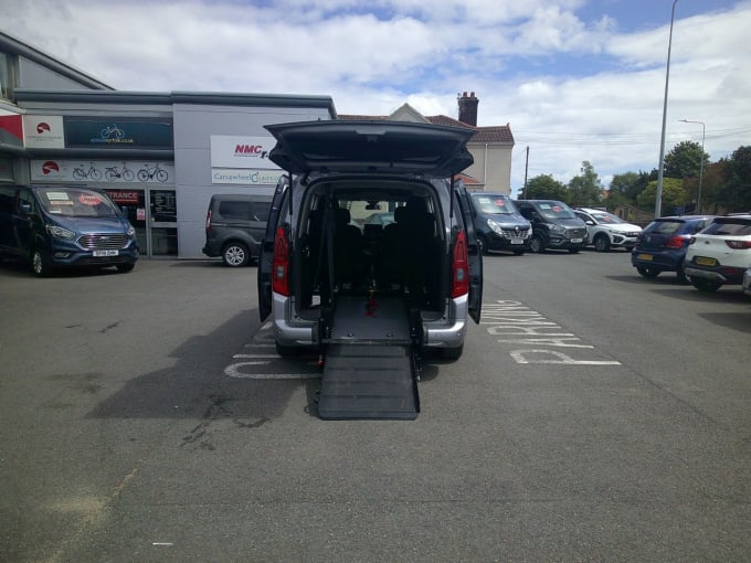 2025 Vauxhall Combo Life