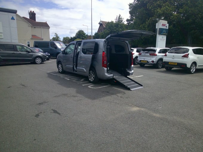 2025 Vauxhall Combo Life