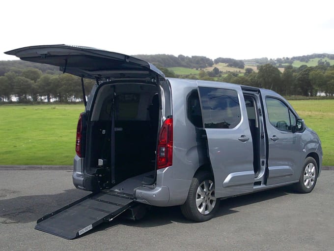2025 Vauxhall Combo Life