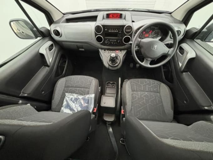 2025 Peugeot Partner