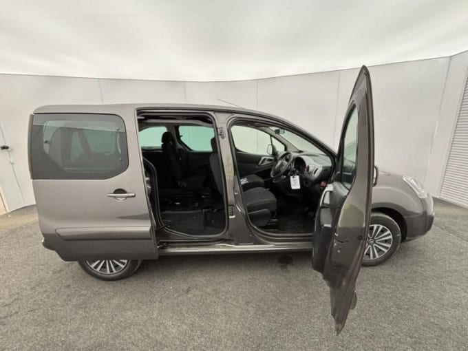 2025 Peugeot Partner