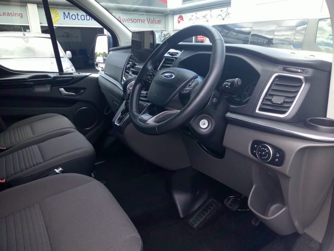 2025 Ford Tourneo Custom