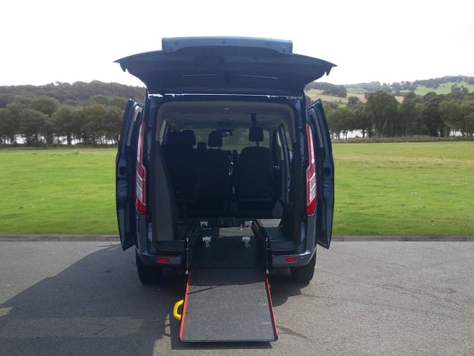 2025 Ford Tourneo Custom